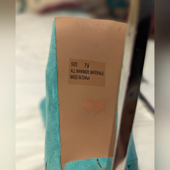 High heels - Picture 3 of 5